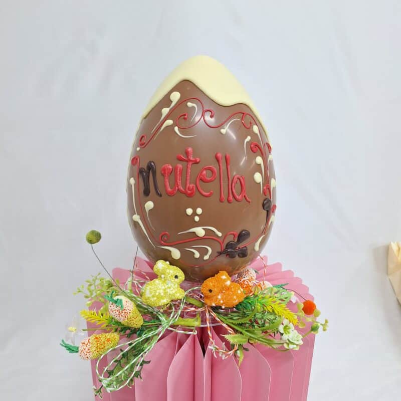 Uova di Pasqua al cioccolato al latte Nutella