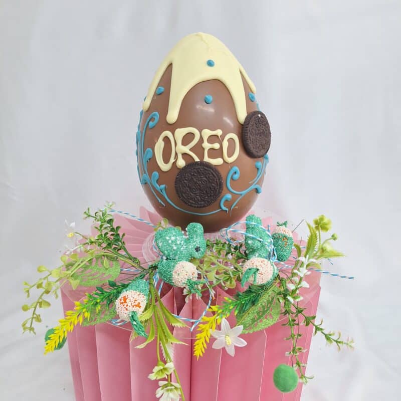 Uovo di Pasqua al cioccolato gusto Oreo